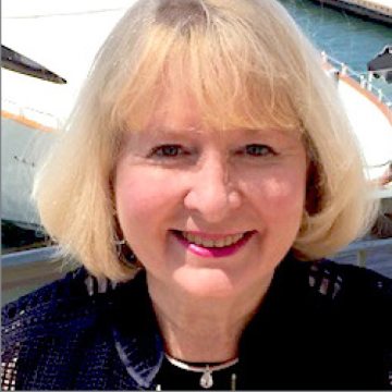 Headshot photo of Rosalind Hack