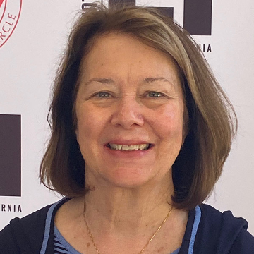 Headshot photo of Nancy Robinson