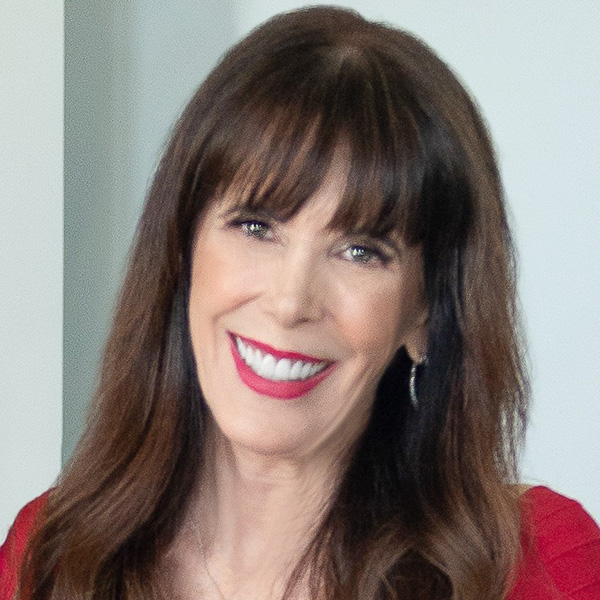 Headshot photo of Julie Spira